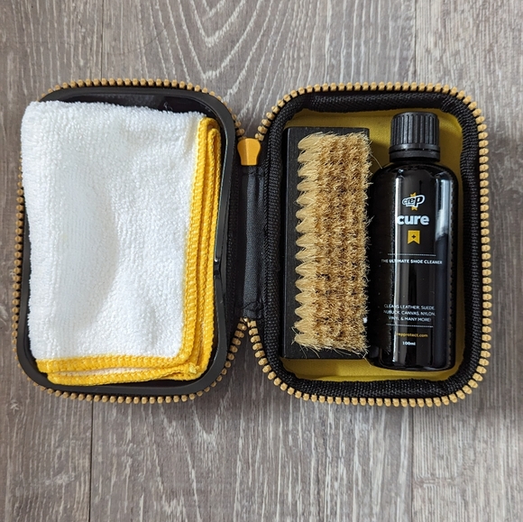 Brand New Crep cleaning kit - Picture 2 of 3